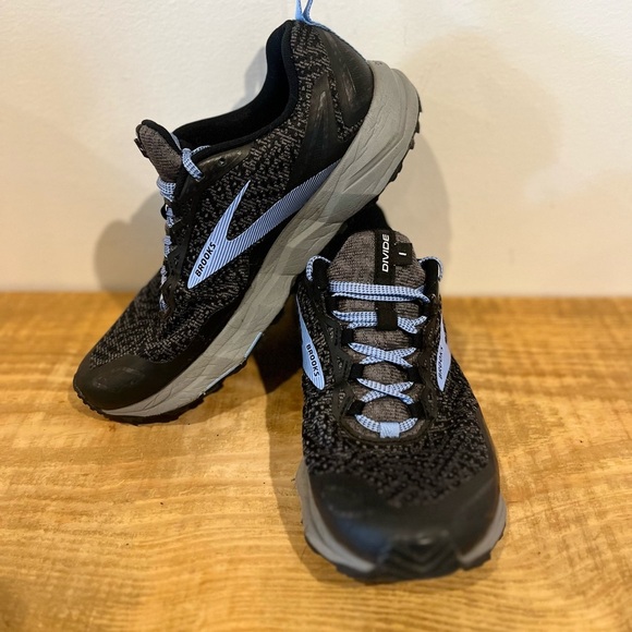 Brooks divide blue and gray women’s running shoes sneakers size‎ 9.5 - Picture 1 of 7